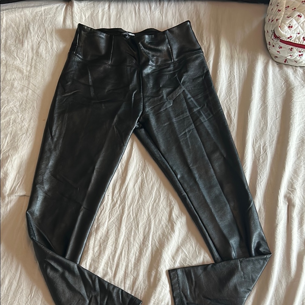 Fashion Nova Black Skinny Pants